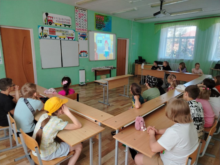 Просмотр мультфильмов «Помощники Земли».